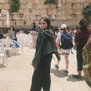 Meet your Posher, Megan